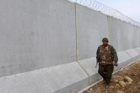اورشلیمپست: دیوار مرزی عراق با سوریه میتواند مسیر نفوذ نیابتیهای تهران را محدود کند