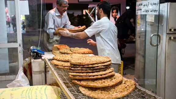 رییس دبیرخانه شورایعالی سلامت: مردم به جای بربری، نان سنگک مصرف کنند