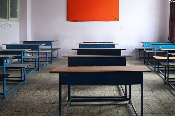 سایه سنگین جنگ بر نیمکتهای خالی؛ بحران آموزش در عصر «اینترنت طبقاتی»