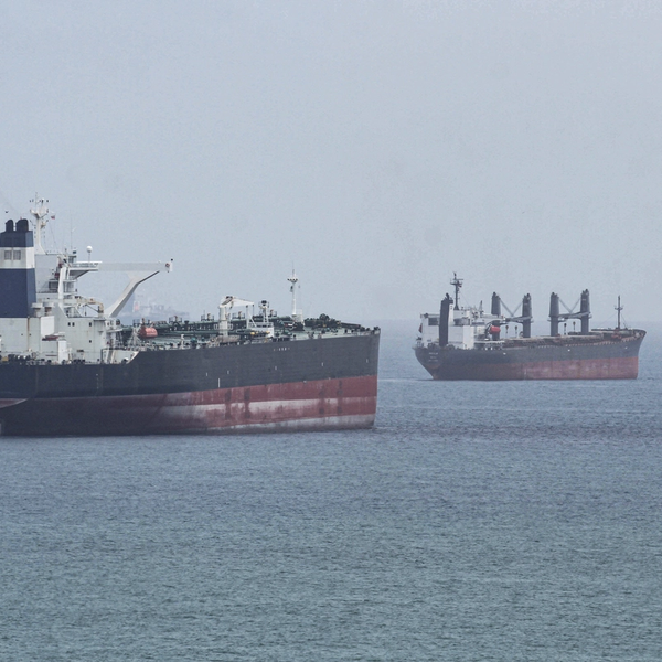 آمریکا یک نفتکش مرتبط با تجارت نفت ایران و ونزوئلا را در سواحل ونزوئلا توقیف کرد