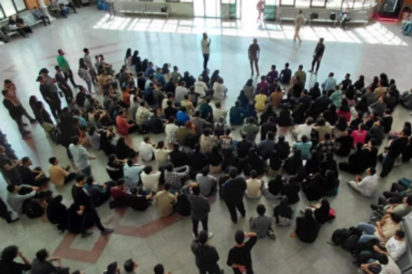 خبرنامه خواجهنصیر: کنترلهای امنیتی در پردیس سیدخندان افزایش یافت