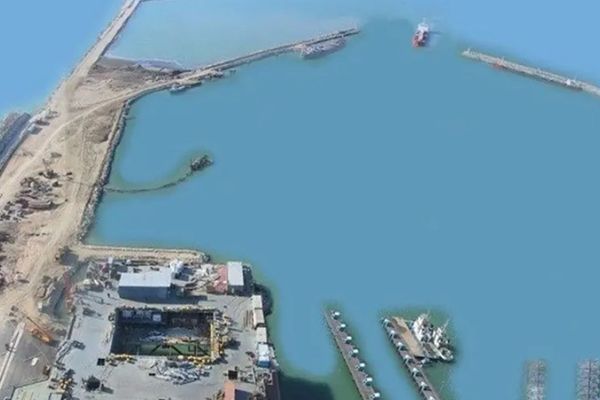 فرماندار میناب: در حملات آمریکا به میناب، ۱۰ ملوان مجروح و پنج نفر مفقود شدند