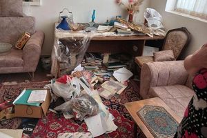 ماموران امنیتی پس از تفتیش خانههای ۴ شهروند بهائی در یزد وسایل شخصی آنها را ضبط کردند