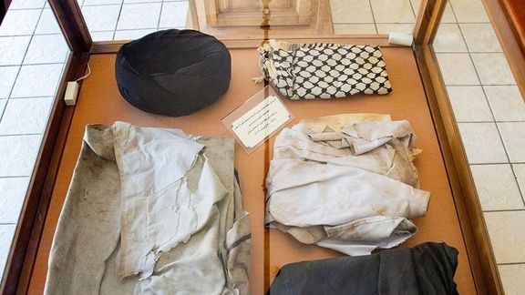 نمایش لباسهای آلهاشم نماینده پیشین خامنهای در آذربایجان شرقی در موزه مشروطه