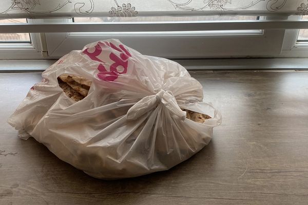 رسوم إضافية على أكياس التسوق في إيران بعد استهداف المجمعات البتروكيماوية خلال الحرب
