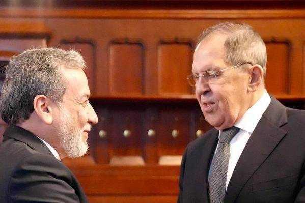 قرارداد ۵۰۰ میلیون یورویی تهران و مسکو برای خرید مخفیانه موشکهای پیشرفته دوشپرتاب