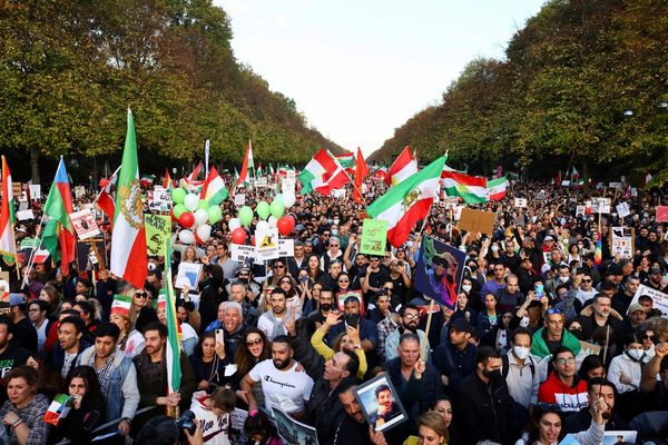 German Intelligence Alerts Iranian Dissidents Of Cyber Espionage Risk