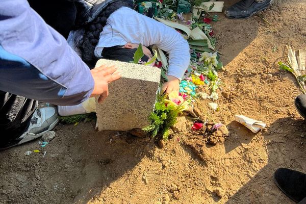 یک فروشنده سنگ مزار: اجازه نمیدهند روی سنگ مزار معترضان کلمه جاویدنام نوشته شود