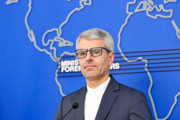 بقائی، سخنگوی وزارت خارجه: حق هستهای جمهوری اسلامی با فشار سیاسی مخدوش نمیشود