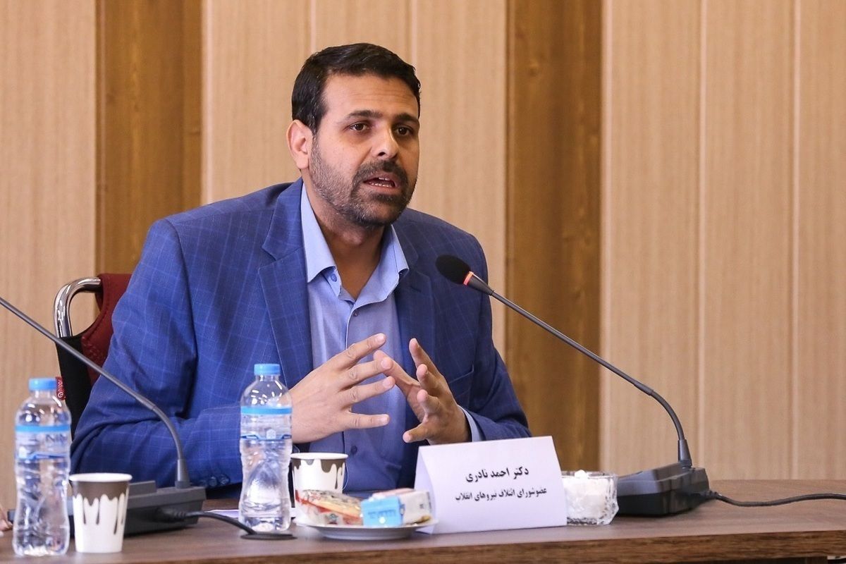 عضو هیئت رییسه مجلس: تنها راه حفظ امنیت ما دستیابی به سلاح هسته‌ای است