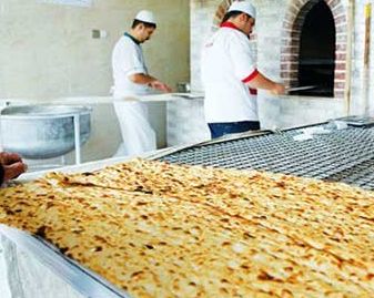 رییس اتحادیه فروشندگان نانهای سنگک: نانواها با این قیمت نمیتوانند زندگی را اداره کنند