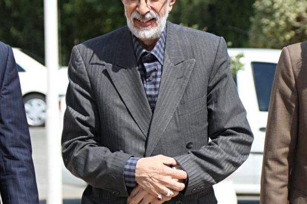 مسؤول إيراني يعلن إطلاق "النادي الإلكتروني لمتعلمي اللغة الفارسية حول العالم"