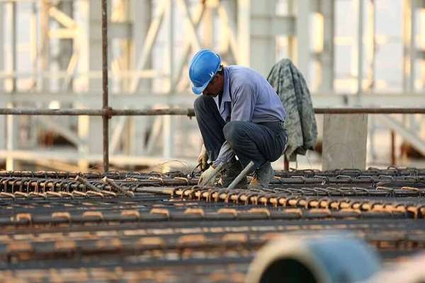 Prominent Iranian Labor Activists Censure Pressure On Workers