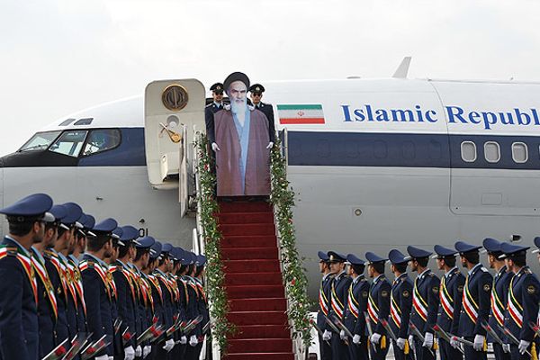 "تطهير الخميني".. مشروع النظام الفاشل