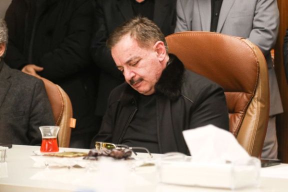 پس از اعتراض تماشاگران؛ زنوزی اعلام کرده در پایان فصل تراکتور را واگذار میکند