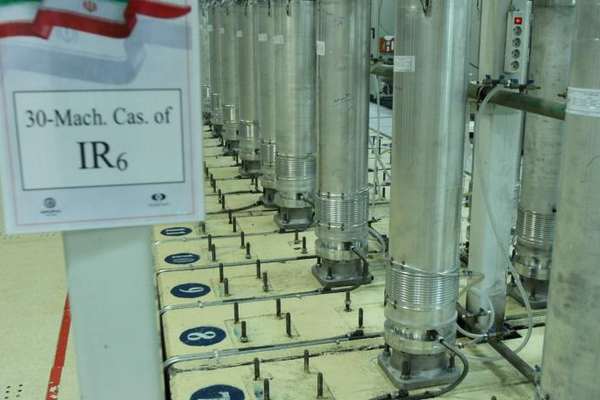 E3 Takes Tough Stance Against Iranian Enrichment, Demands Actions