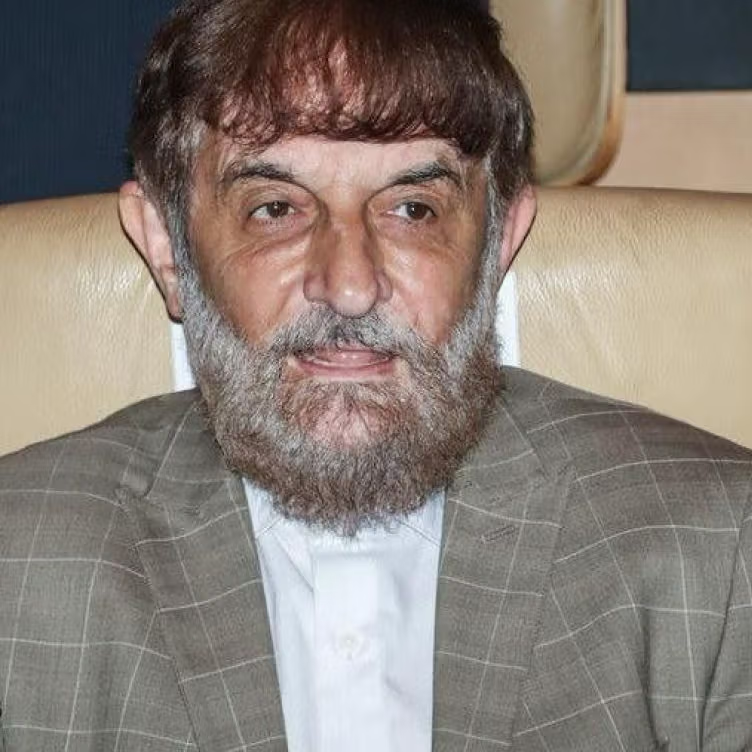 مسؤول بمكتب خامنئي: لقد هاجموا أثناء المفاوضات فلا يمكن اعتبار المفاوضات مكاناً آمناً