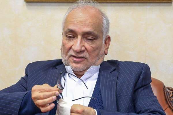 Centrist In Iran Pessimistic About Solving Political Impasse