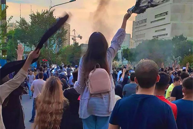 هشت تشکل کارگری و مدنی خواستار تجمع خیابانی گسترده و اعتصاب در سالگرد قتل مهسا شدند