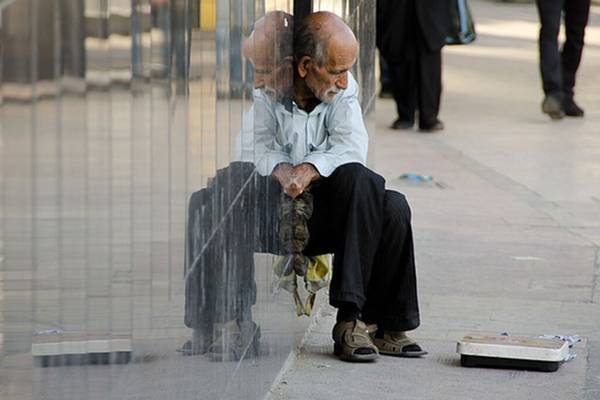 افزایش قیمت اقلام خوراکی؛ آتیهآنلاین: جنگ و رکود، سفره کارگران را کوچکتر کرده است