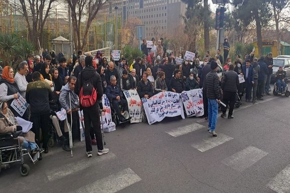 تجمع افراد دارای معلولیت در تهران با حمله ماموران انتظامی مواجه شد