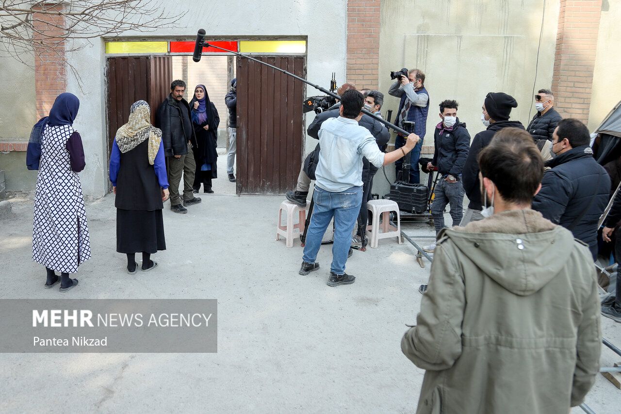 Filmmakers In Iran Start Shooting Without Hijab After Protests  