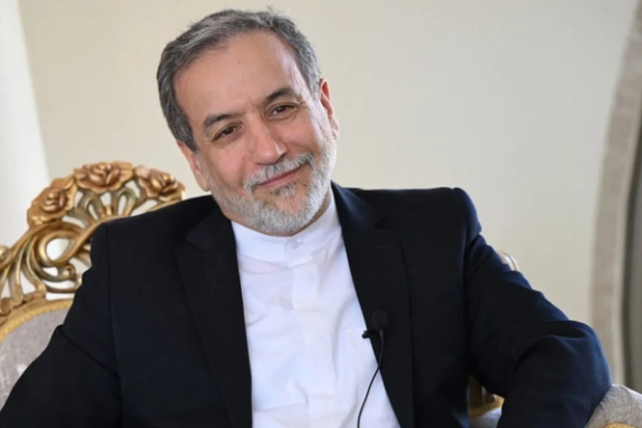 تزامنا مع قطع الإنترنت.. عراقجي يقدم إحصاءات حكومية عن الاحتجاجات للسفراء الأجانب