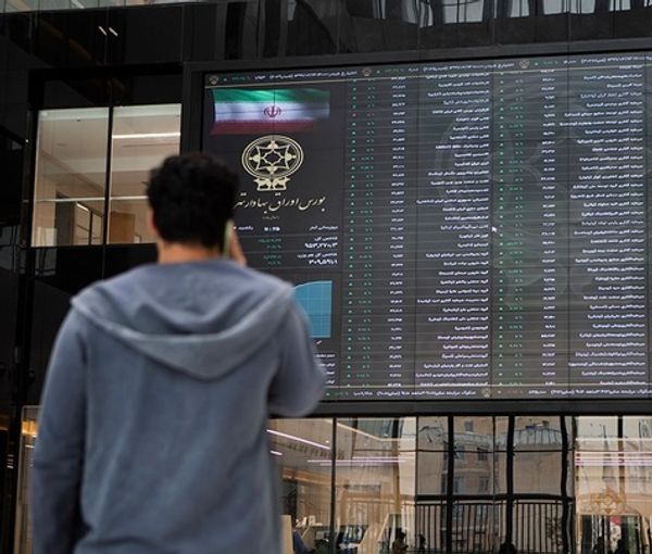 مع تفاقم الأزمة الاقتصادية في إيران.. عائدات سلبية لبورصة طهران في الأشهر الـ5 الماضية