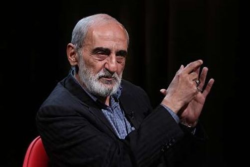 نماینده خامنهای در کیهان:«شفای لالها» و شکستن قفل زبان اصلاحطلبان از معجزات رییسی است