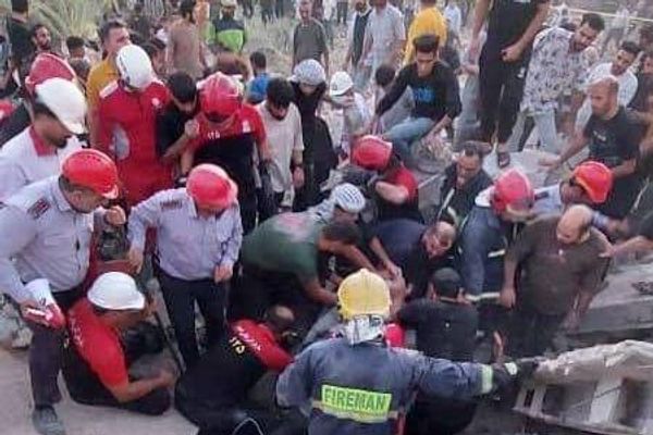 منفجر شدن یک ساختمان در اهواز جان شش نفر را گرفت
