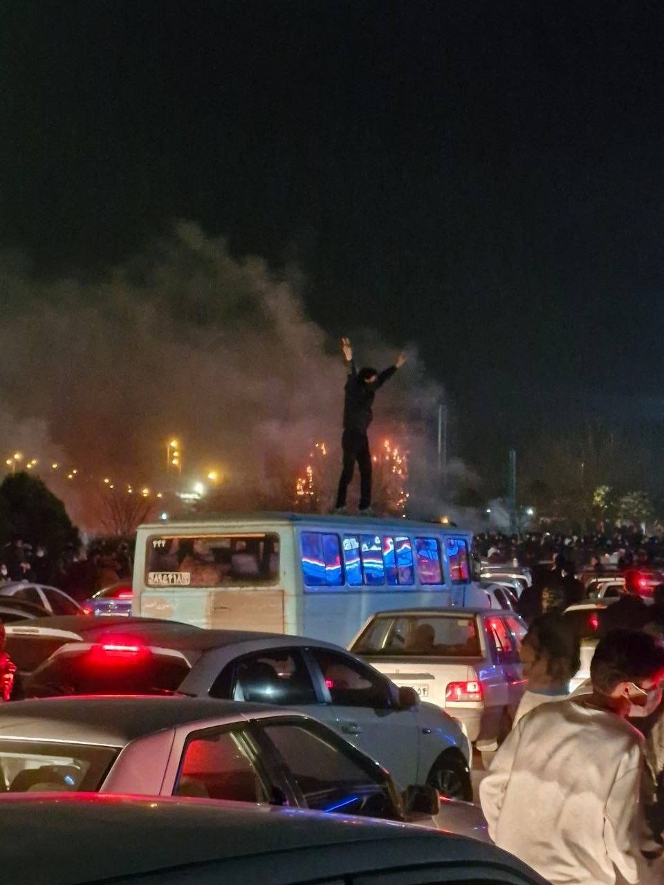 ایرانیان و تجربه بزرگ‌ترین کشتار تاریخ معاصر جهان؛ چه راهی پیش روی جامعه است؟