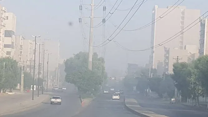 تلوث الهواء يعطّل المدارس والجامعات والدوائر الحكومية في 6 مدن بالأهواز 