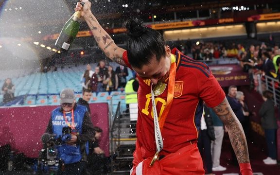 خواهان بهترشدن شرایط هستیم؛ بیانیه اتحادیه بازیکنان حرفهای در حمایت از جنی هرموسو