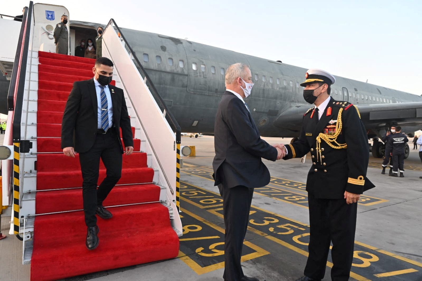 Israeli Defense Chief Arrives In Bahrain For Signing Security Deal