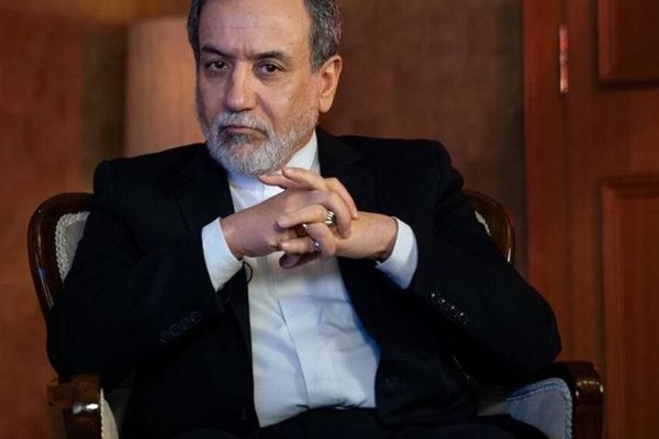 عباس عراقچی: به عنوان کارشناس با ۴۰ سال سابقه میگویم جنگ قریبالوقوع نیست