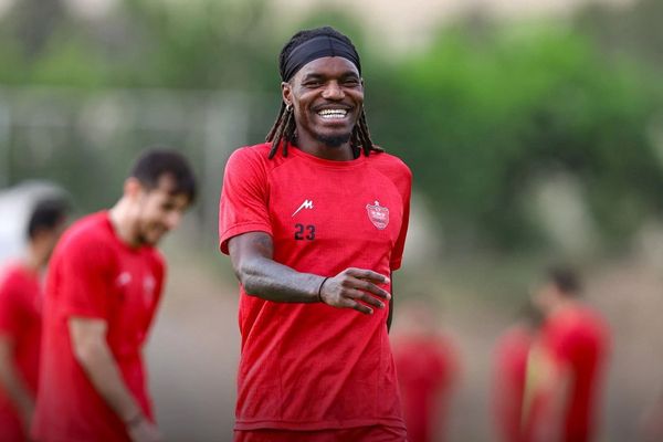 با تأیید فیفا؛ مجوز بازی تیوی بیفوما در پرسپولیس صادر شد