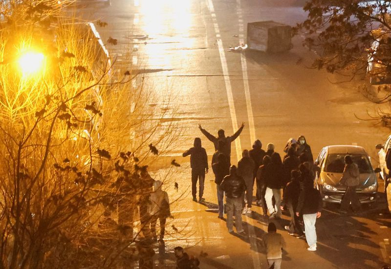 سناتور استرالیایی: حکومت‌هایی که به روی مردم خود آتش می‌گشایند، سرانجام سقوط می‌‌کنند