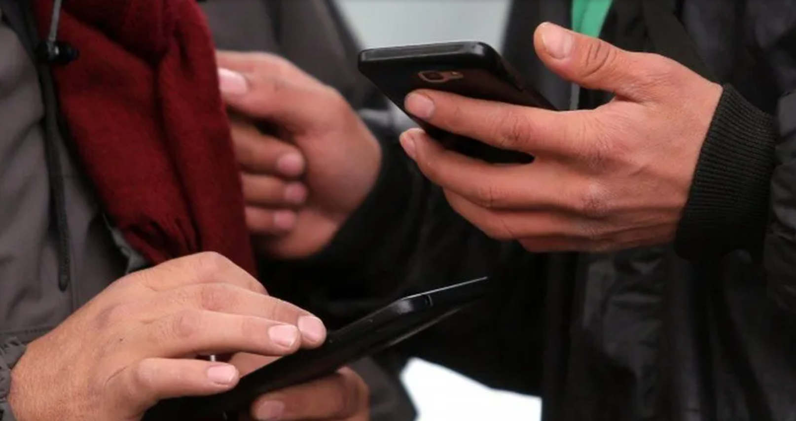 تحذيرات نقابية للرئيس الإيراني:قطع الإنترنت يُكمل حصار "العقوبات" ويهدد بكارثة رقمية