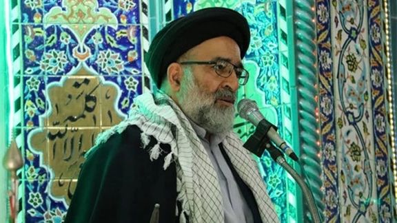 امام جمعه موقت ورامین: بسیج و نیروی انتظامی با بیحجابی برخورد علنی کنند