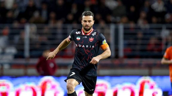 روزنامه شرق درباره حملات رسانههای حکومتی به سروش رفیعی: اگر غم ندارید، دهانتان را ببندید