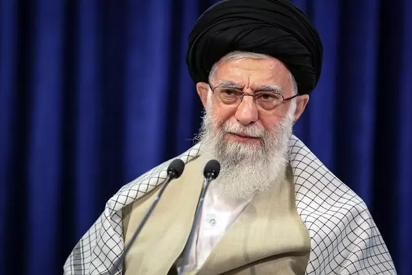 مسؤول إيراني: خامنئي وافق على مفاوضات "غير مباشرة" مع أميركا