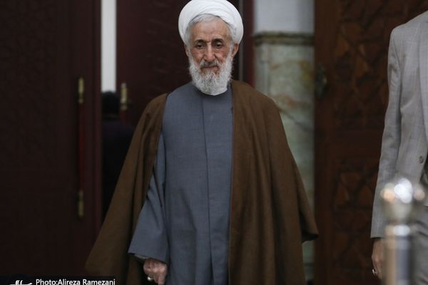 آخوند نزدیک به کاظم صدیقی: پسر کاظم صدیقی، متهم زمینخواری، زمان مرگ آزاد بود