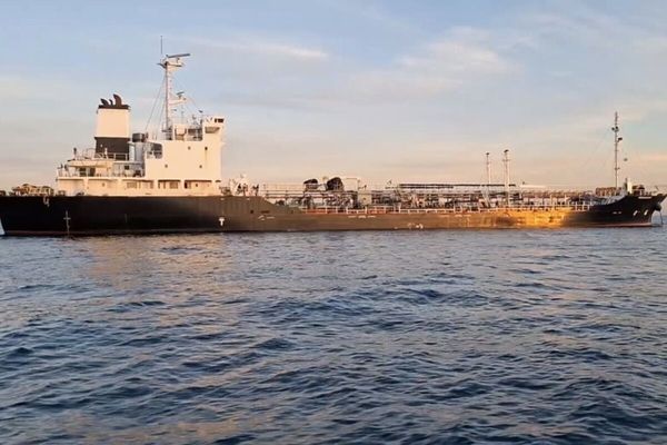 تحمل 4 ملايين لتر من الوقود..الحرس الثوري الإيراني يستولي على ناقلة نفط في المياه الخليجية