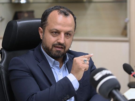 وزیر اقتصاد: هر کسی حداقل ۱۰۰ هزار دلار وارد ایران کند، اقامت میگیرد