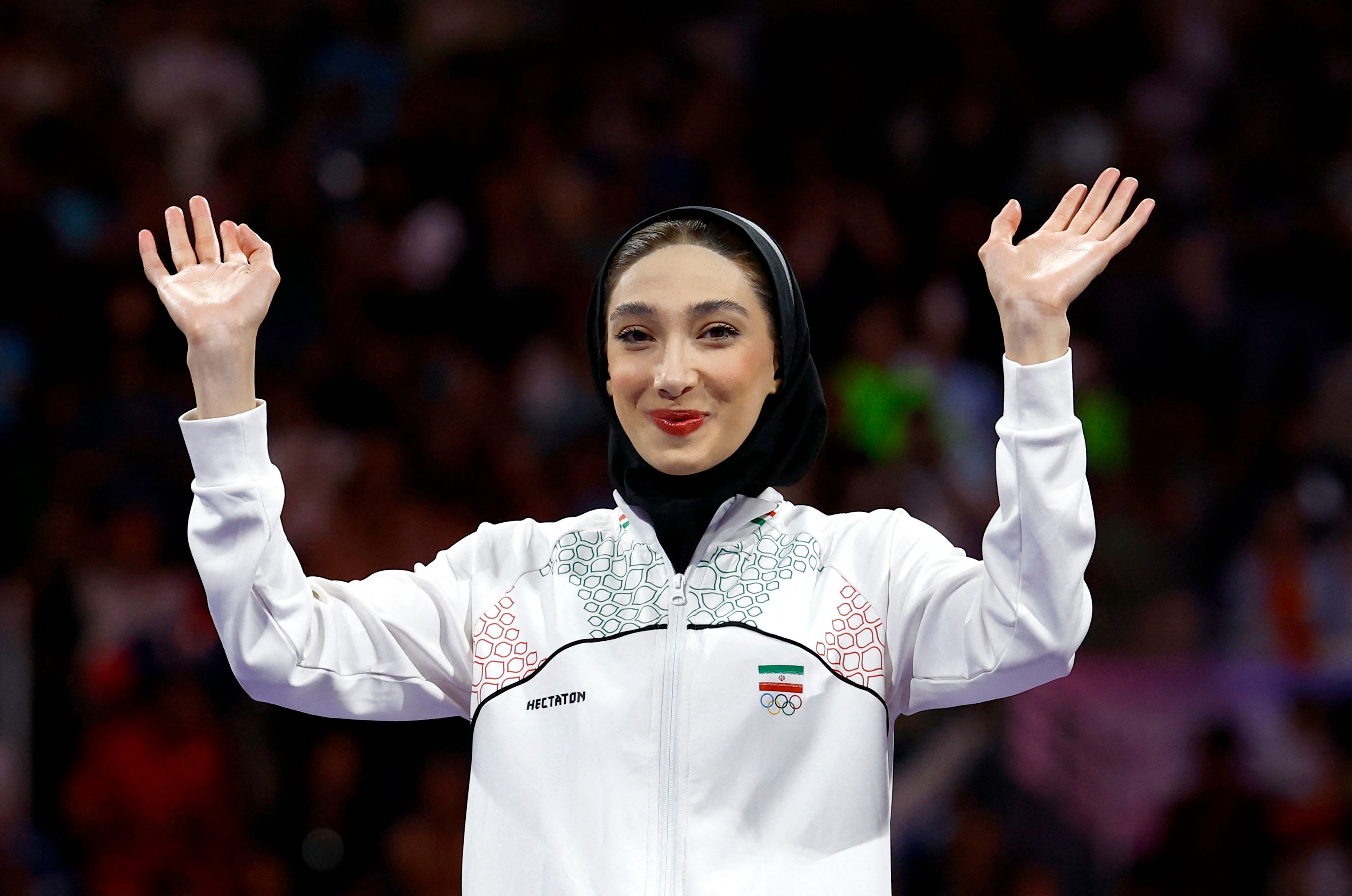 پذیرش مبینا نعمت‌زاده در رشته پزشکی دانشگاه تهران تکذیب شد