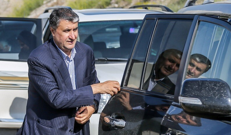 همزمان با گره خوردن مذاکرات احیای برجام، تهران از افزایش ساخت نیروگاه‌های اتمی خبر داد