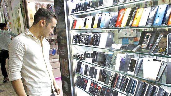رییس انجمن واردکنندگان موبایل: واردات تمام مدلهای آیفون همچنان ممنوع است