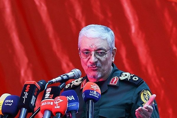 سخنگوی وزارت دفاع: باز بودن تنگه هرمز موقتی و وابسته به شرایط لبنان است
