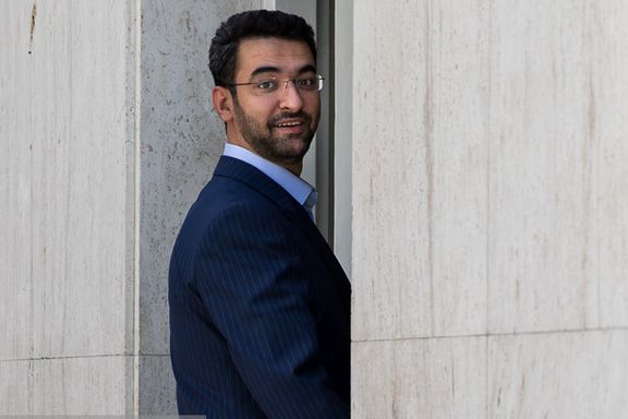 وزیر ارتباطات: برای تبلیغات انتخابات بستههای رایگان اینترنت یکماهه به همه مردم میدهیم