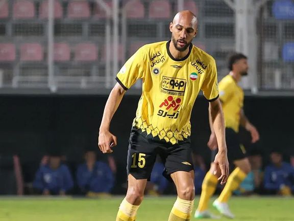 پس از زدن کفگرگی به محمد کریمی؛ انزونی به تمرین سپاهان برگشت و عذرخواهی کرد